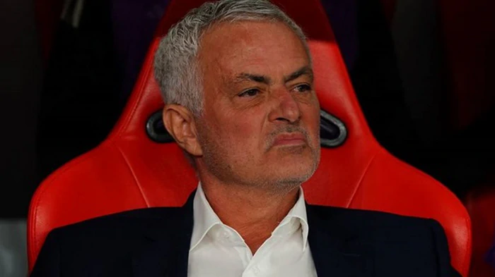 Вирусная пошесть повалила игроков и тренеров Бенфики перед игрой с Порту