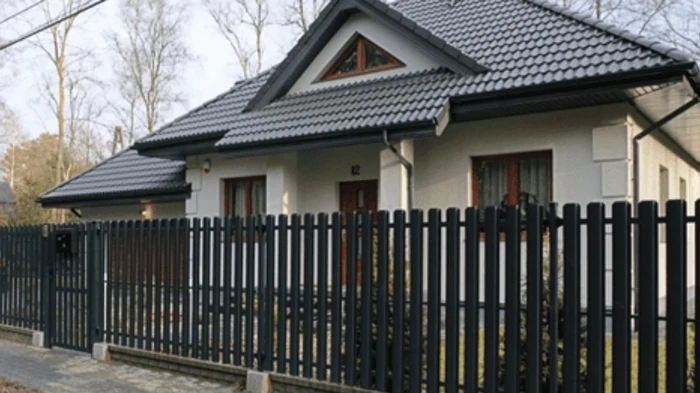 забор из штакетника