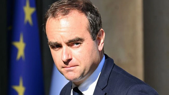 Во Франции политический кризис: премьер надеется спасти бюджет и стабилизировать ситуацию