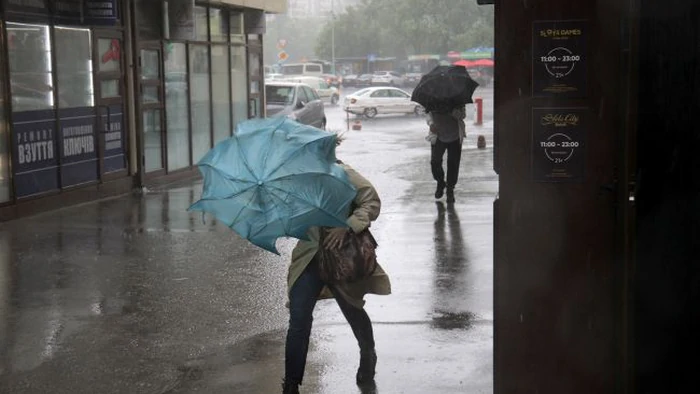 На Украину надвигается атмосферный фронт: кого накроет дождями и штормовым ветром