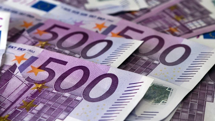 НБУ снова понизил курс доллара