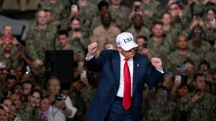 Рейтинг Трампа упал до нового минимума