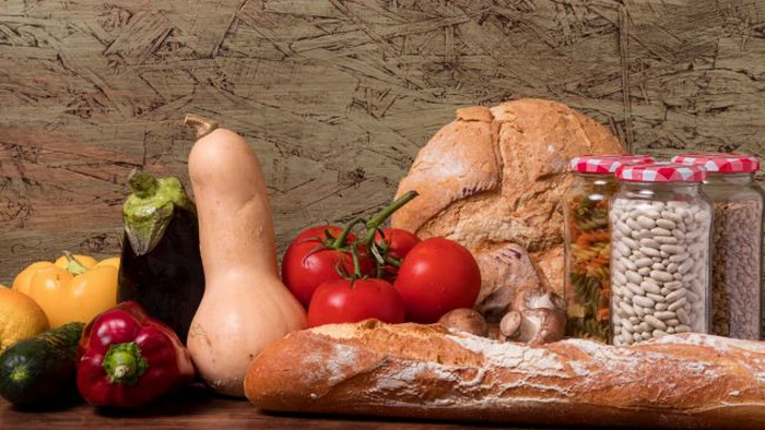 6 продуктов, которые содержат скрытую плесень, хотя выглядят вполне нормально