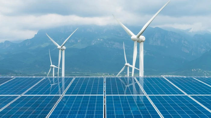 Гигантское поле солнечных панелей в Китае делает гораздо больше, чем просто дает электричество