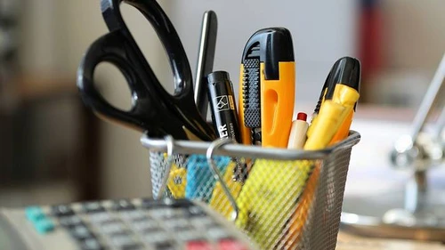 Канцелярия оптом: какую стоит купить для офиса