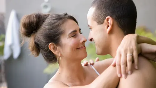 Женщина старше мужчины