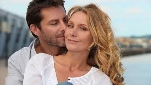 Женщина старше мужчины