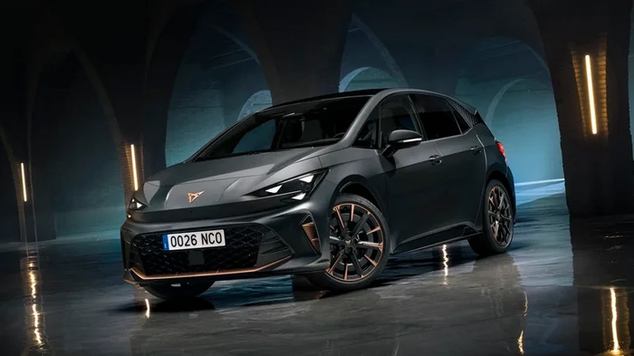 В Испании презентовали яркий спортивный электрокар с запасом хода 600 км (фото)