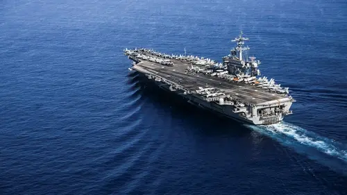 17 000 блюд в день: сколько стоит питание экипажа USS Abraham Lin...