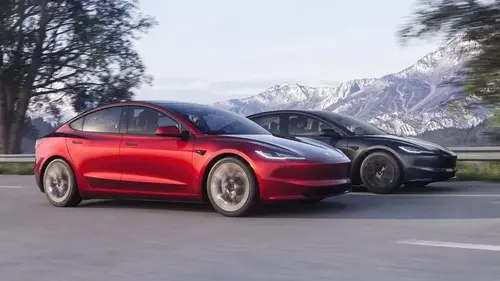 Tesla отзывает сотни тысяч электромобилей из-за опасной неисправности