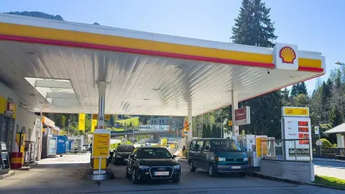 Нефтегиганты Европы заработали $4,7 млрд на фоне войны в Иране — СМИ