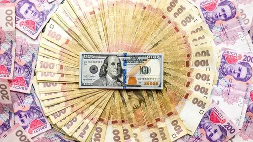 Каким будет курс доллара на следующей неделе: свежий прогноз банкира