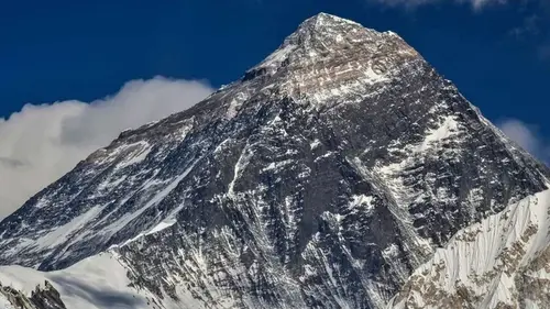 Измеряли не один раз и даже врали: какая же на самом деле высота Эвереста (фото)
