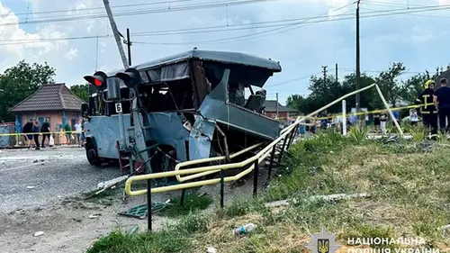 Под Ровно поезд врезался в маршрутку, есть жертвы