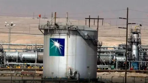 Нефтяной гигант Saudi Aramco остановил НПЗ после атаки хуситов