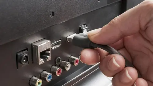 4 полезные функции USB-порта на телевизоре, о которых почти никто не знает