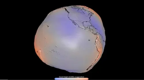 Похожа на картофелину: в NASA показали истинную форму Земли