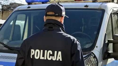 В Варшаве грузин остановил правительственную машину и забрался на...