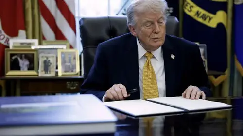 Трамп предупредил поклонников о своем импичменте в случае поражен...