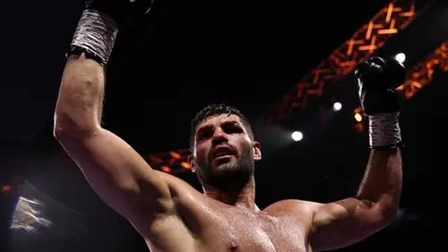 Хргович сенсационно победил Итауму и стал чемпионом мира