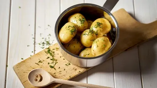 Картофель против риса: диетологи рассказали, какой продукт полезнее