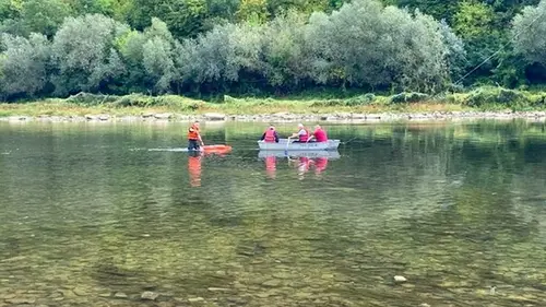 На реках бассейна Днестра объявлен самый высокий уровень опасност...