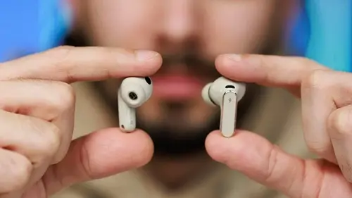 AirPods больше не фаворит: владельцы назвали лучшие наушники для ...