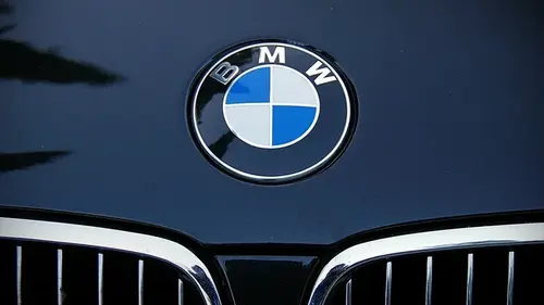 BMW срочно отзывает популярные модели: авто может загореться даже после выключения двигателя