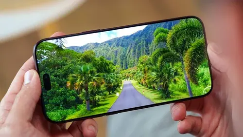 Сколько заряжается iPhone 18 Pro Max и на сколько хватает батареи...