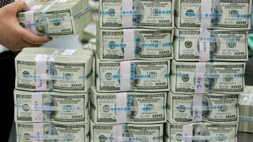 НБУ: Украина получит до конца года более $80 миллиардов, в следую...