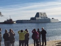 Крупнейший в истории эсминец США вышел в море (видео, фото)