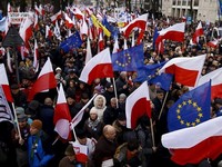 В Польше прошли многотысячные антиправительственные митинги